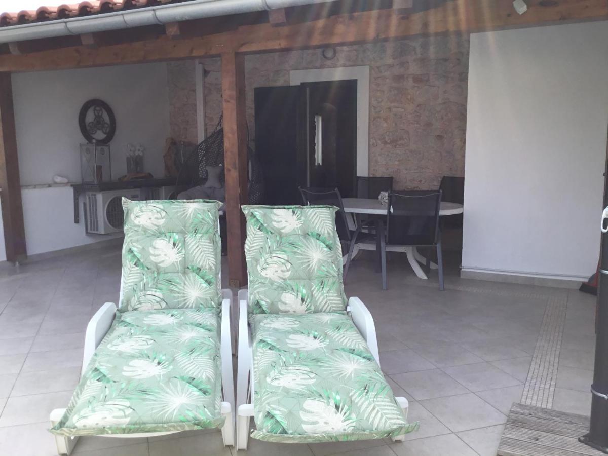 Stein Haus Vila Pirovac Exterior foto