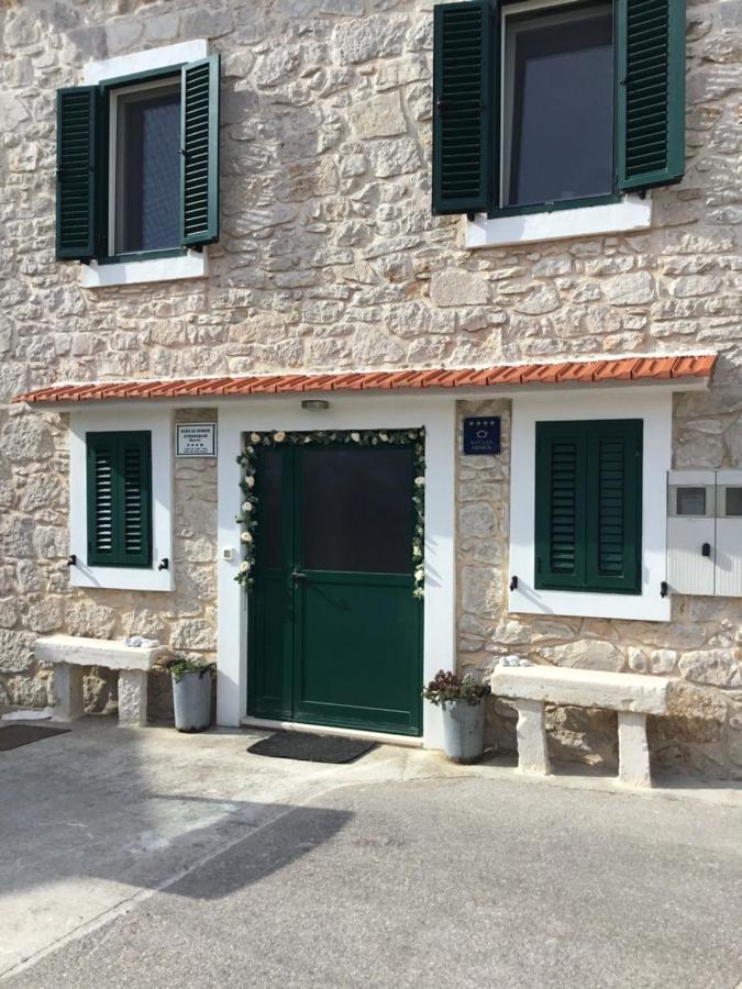 Stein Haus Vila Pirovac Exterior foto